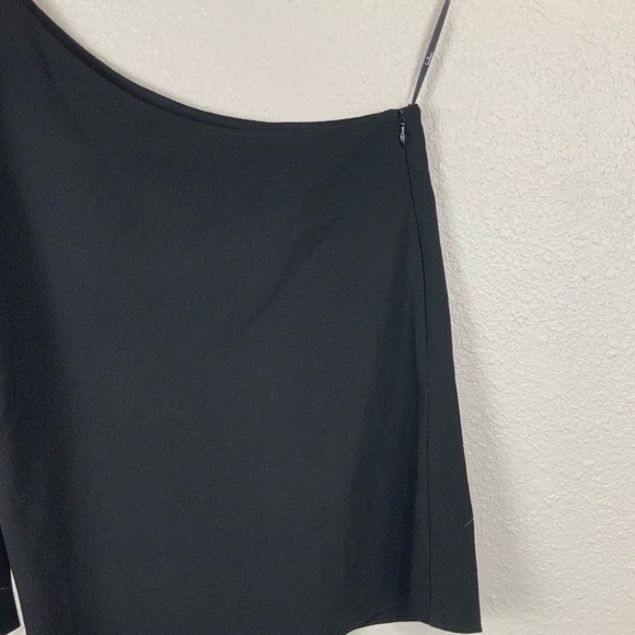 LuLu's Black Onto Something Black One-Shoulder Top - Picture 5 of 7